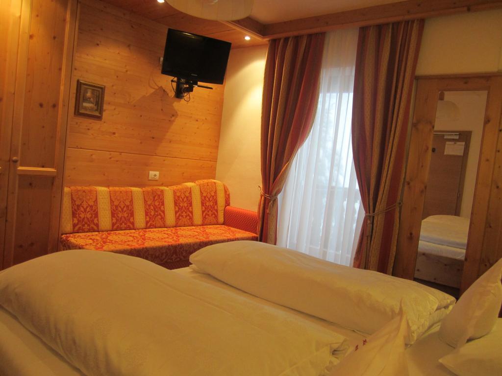 Hotel Ronce Ortisei Phòng bức ảnh